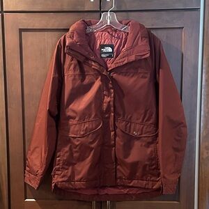 The North Face Women's Jacket. Size S. Like New Condition.